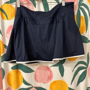 New Balance skirt-L-never worn